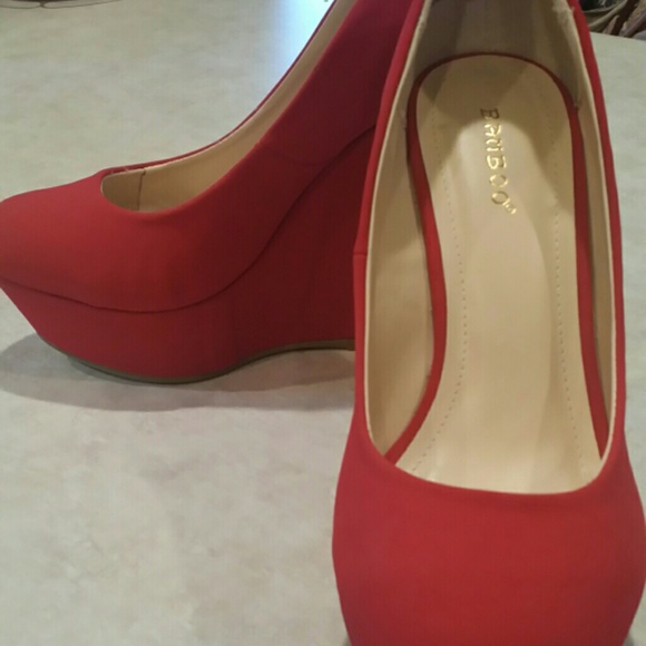 Red wedge