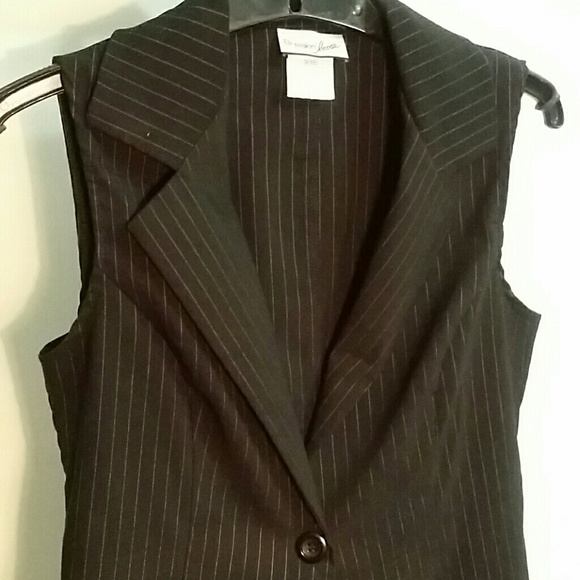 Vest - Picture 2 of 3