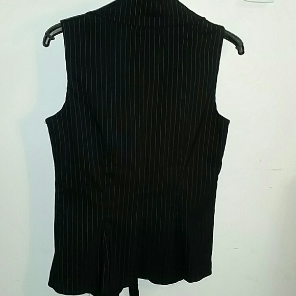 Vest - Picture 3 of 3