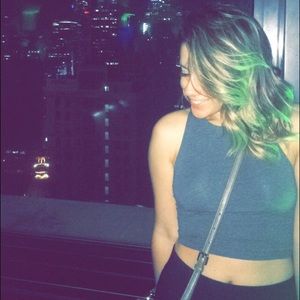 Gray sleeveless crop top