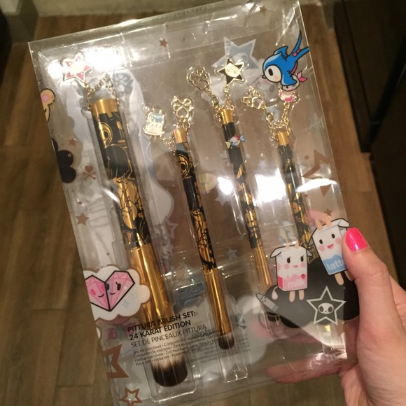 Limited Edition Tokidoki 24 Karat Brush Set