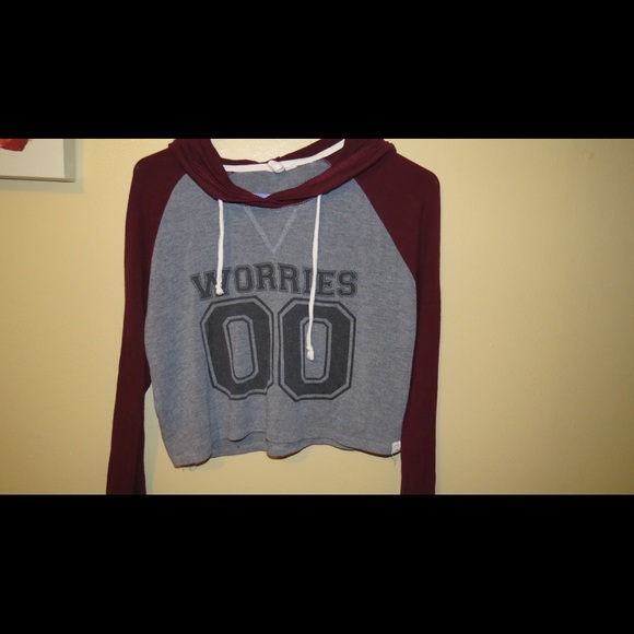 LA Hearts Long-Sleeve Crop Top - Picture 1 of 3