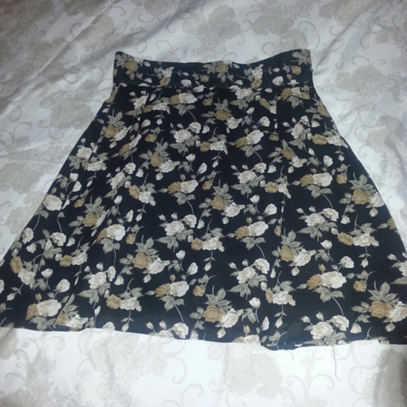 Flowered skirt