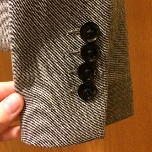 Express dress blazer in gray size 2. - Picture 2 of 3