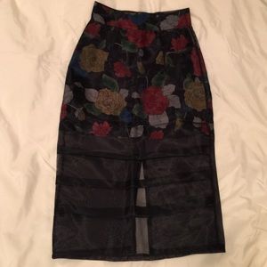 Gorgeous overknee skirt！