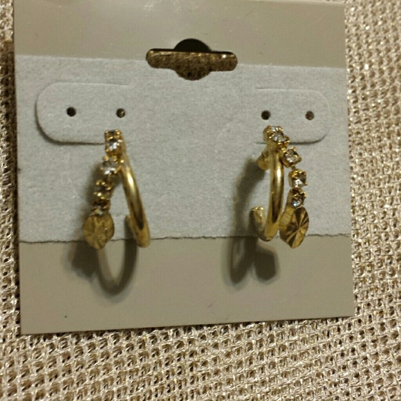 Gold-tone hoops - Picture 2 of 3