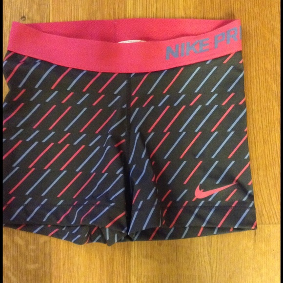 NIKE PRO SHORTS!!