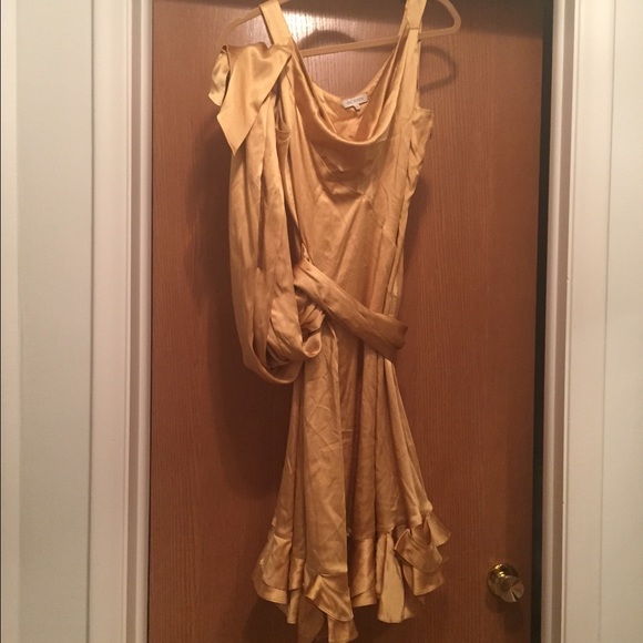 🚫NO TRADES🚫 Zac Posen Gold Dress