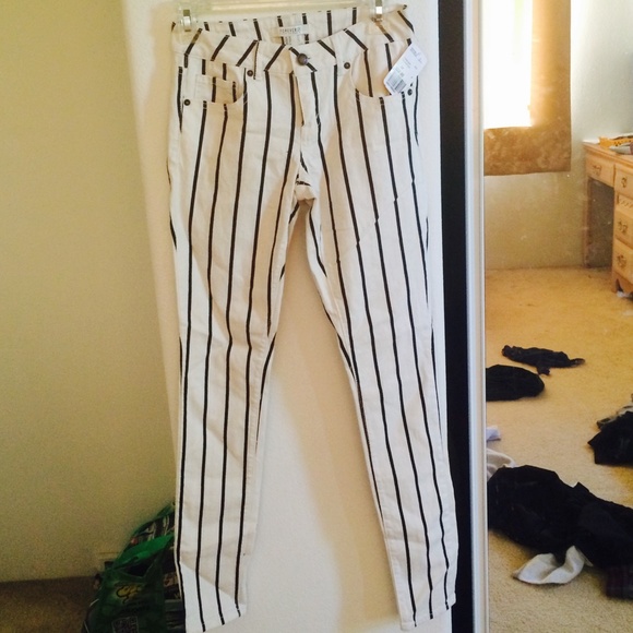 Forever 21 black and white stripes jeans