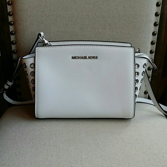 Michael kors  grommet messenger