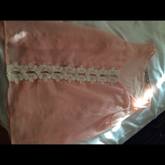 Light pink flowy tank