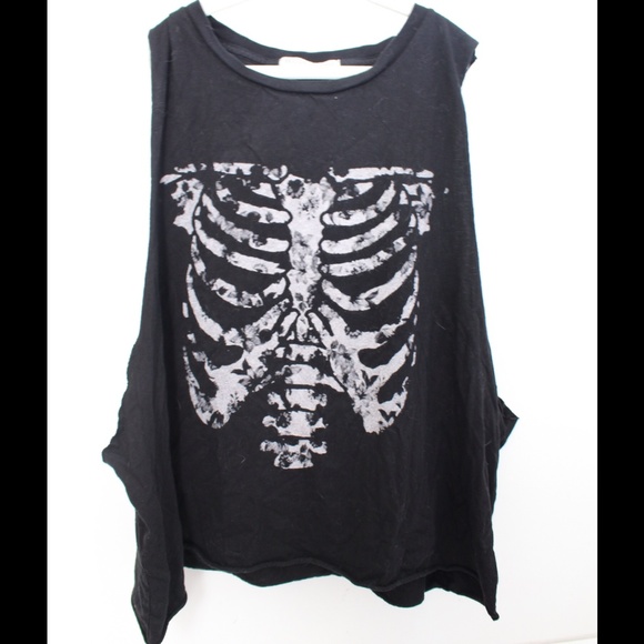 Brandy Melville Floral Skeleton Muscle Tee