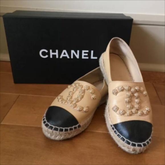 🔺SOLD🔺Chanel espadrilles 100% authentic - Picture 2 of 4
