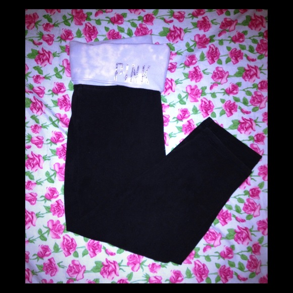 Vs pink cropped yoga leggings