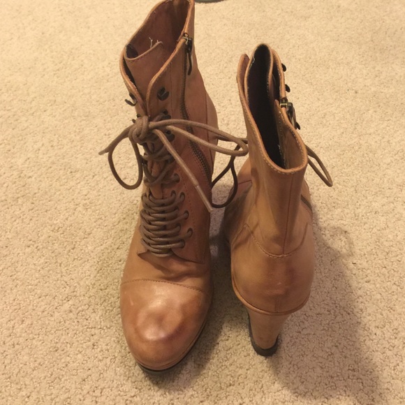 Vince Camuto Booties