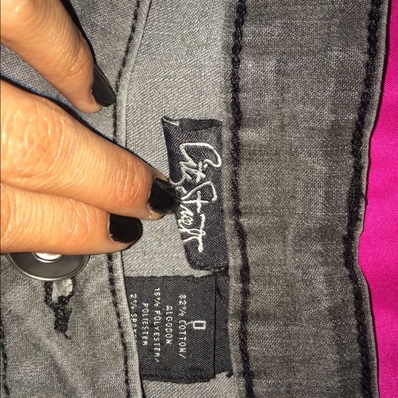Grey shorts! - Picture 3 of 3