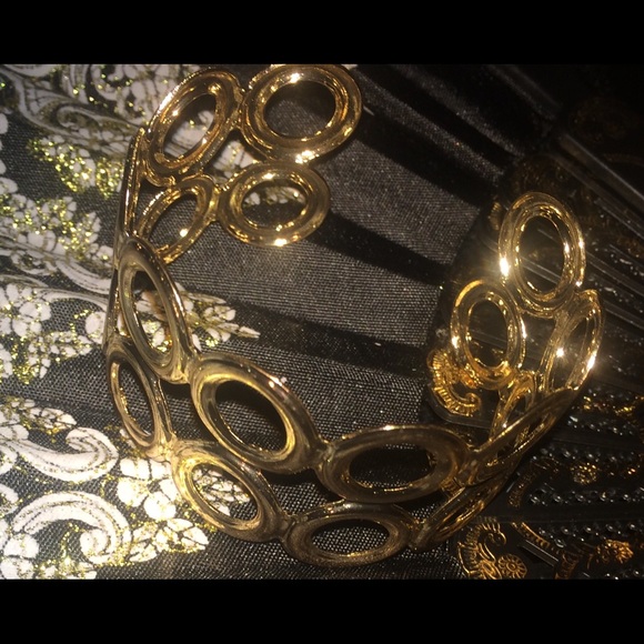 Real Gold Plated Bracelet Cuff - Picture 2 of 4