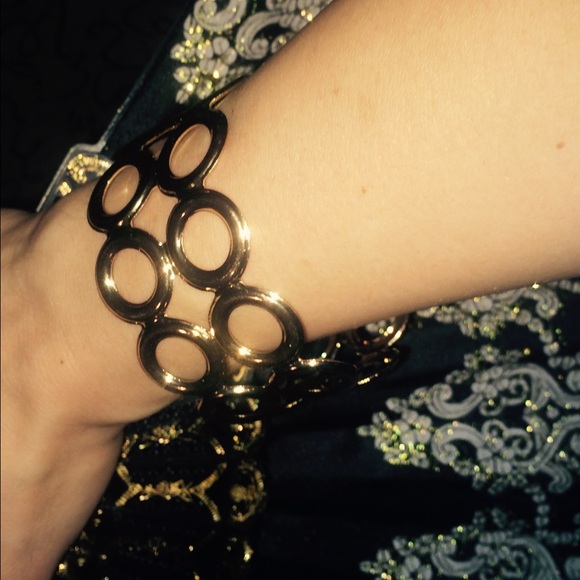 Real Gold Plated Bracelet Cuff - Picture 3 of 4