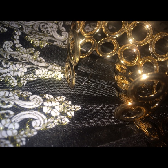 Real Gold Plated Bracelet Cuff - Picture 4 of 4