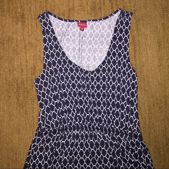 REDUCED*High low quatrefoil dress