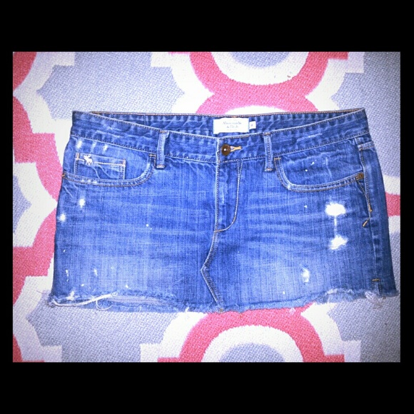 Abercrombie distressed jean skirt