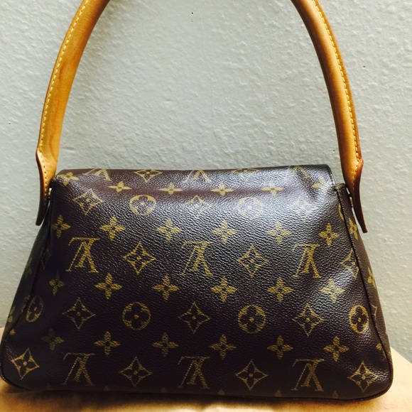 Authentic Louis Vuitton - Picture 2 of 4
