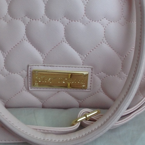 SOLD!!! Large Betsey Johnson bow purse - Picture 4 of 4