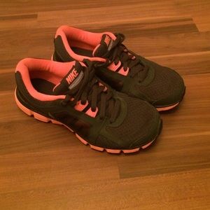 Nike dual fusion ST2