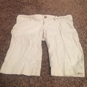 Khaki Hollister shorts