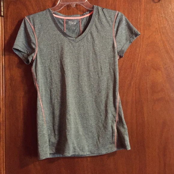 Everlast gray workout tee
