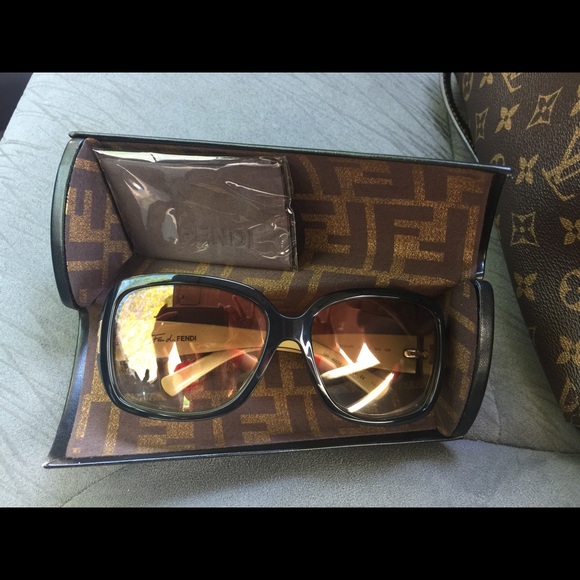 Fendi sunglass