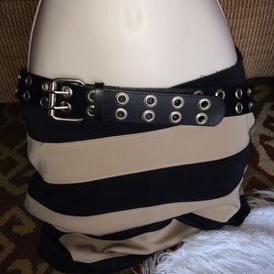 🆕 Listing ~ Black rivet Leather Belt