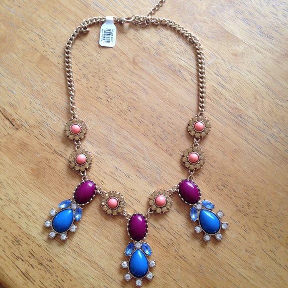 Necklace - Picture 1 of 2