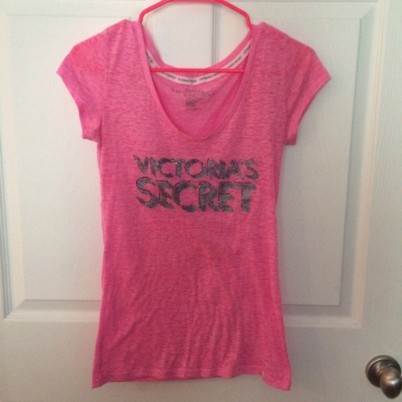 VS tee!