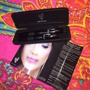 Younique 3D lengthening mascara