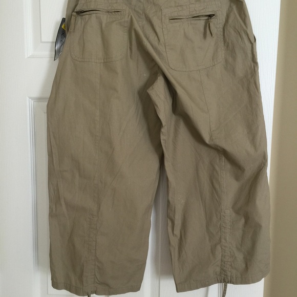 Tan capris - Picture 2 of 3