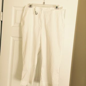 Liz Claiborne white capris