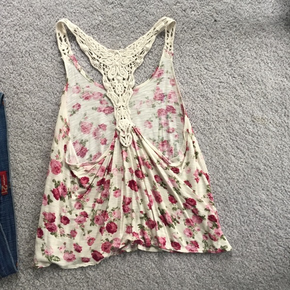 🔴SOLD🔴 Floral Lace Racerback Tank - Picture 2 of 2