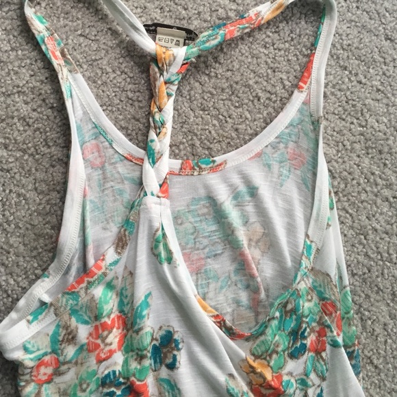 🔴SOLD🔴 Braided Racerback Tank - Picture 3 of 3