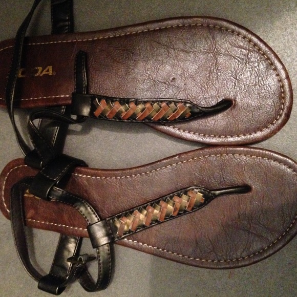 Never Worn! Brown Soda Sandals