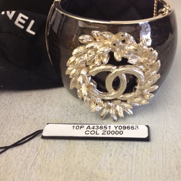AUTHENTIC CHANEL CUFF GOLD WHEAT& "FAUX BOIS" 10P - Picture 2 of 4