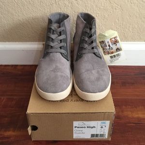 Women TOMS Paseo High Sneakers (Size 6.5)