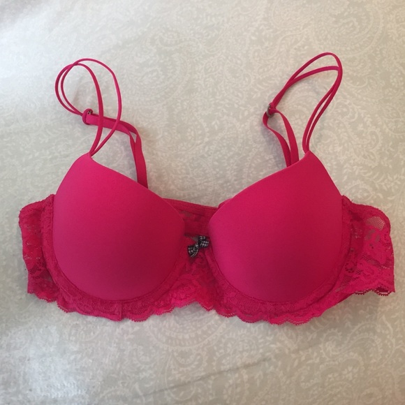 Gilly hicks push-up bra
