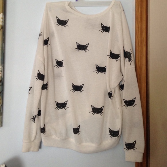 Oversized cat sweater