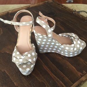 NWOT FOREVER 21 WEDGES