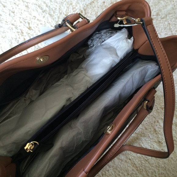 🎉 HP🎉 Calvin Klein black brown crossbody tote - Picture 3 of 4