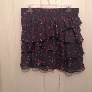 American Eagle flowered print skirt