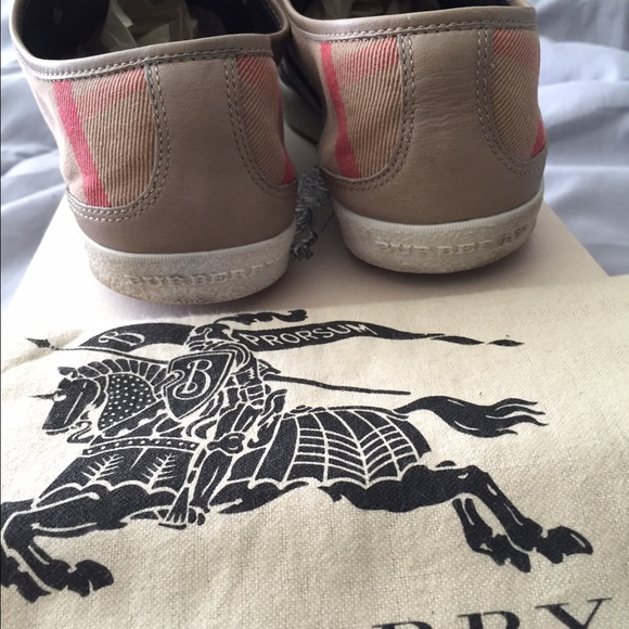 SOLD**Burberry sneakers - Picture 3 of 4