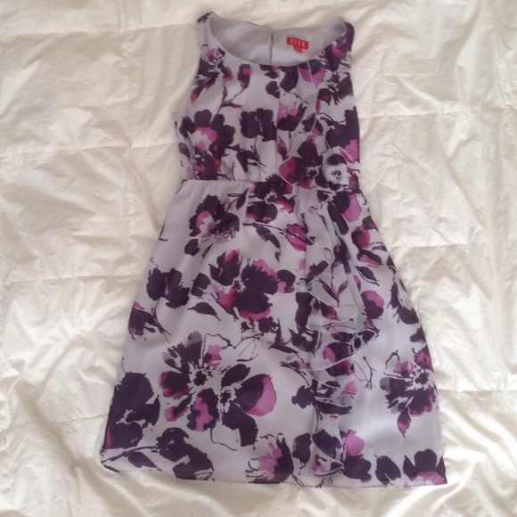 Professional Floral Purple Dress. - Picture 3 of 4