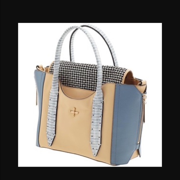Pour La Victoire Chanteuse Satchel. NWT
